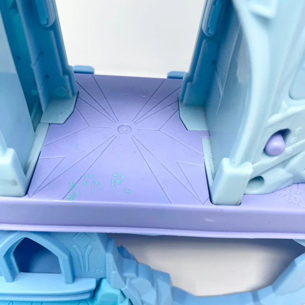 Fisher-Price‎ Little People Disney Frozen Elsa's Enchanted Lights Palace 2020